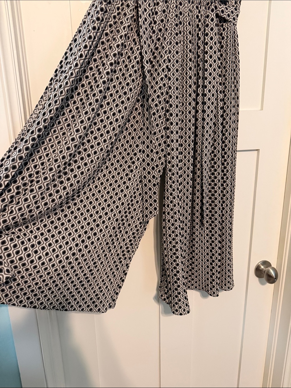 Alice Blue Black and White Pleated Geometric Print GauchoPants with Ruffle Waist - Picture 2 of 7